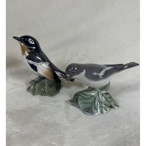 Royal Copenhagen Other - Vintage Royal Copenhagen & Bing and Grondahl B&G FLYCATCHER Bird Figurines SET